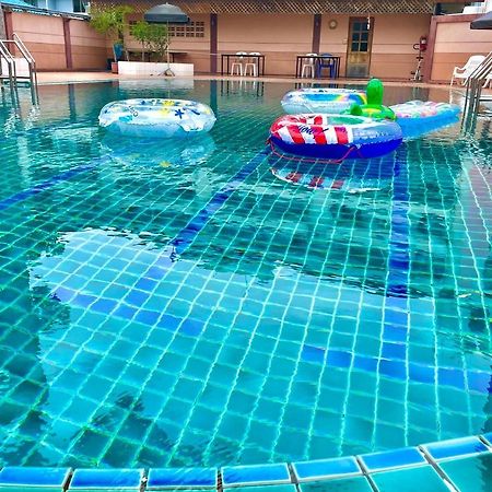 Hotel Pattaya Beach מראה חיצוני תמונה